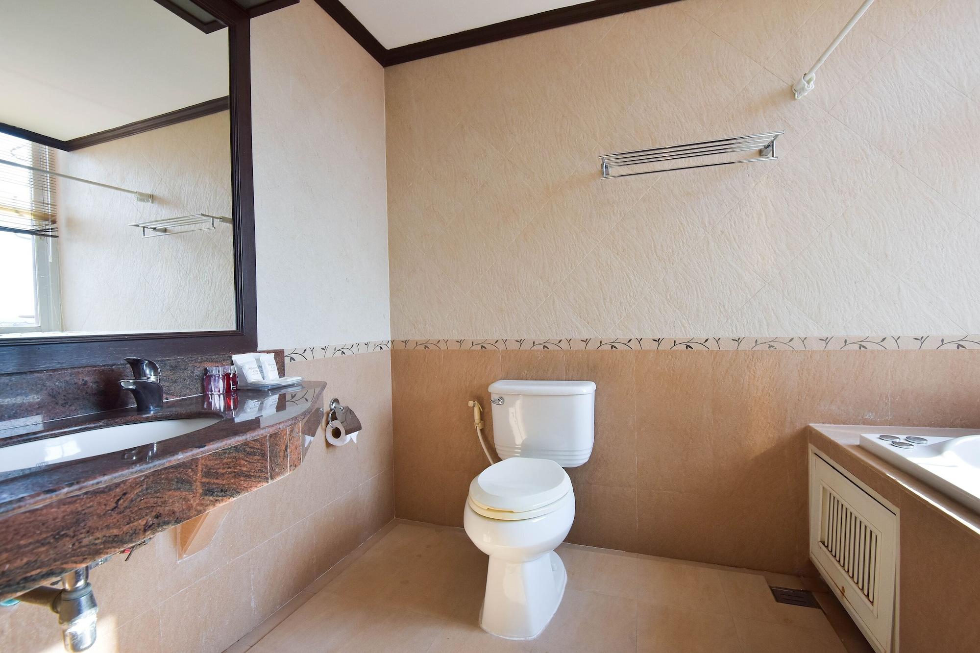 โอโย 389 ศิระ บูทิก เรสซิเดนซ์ Hotel Phuket ภายนอก รูปภาพ